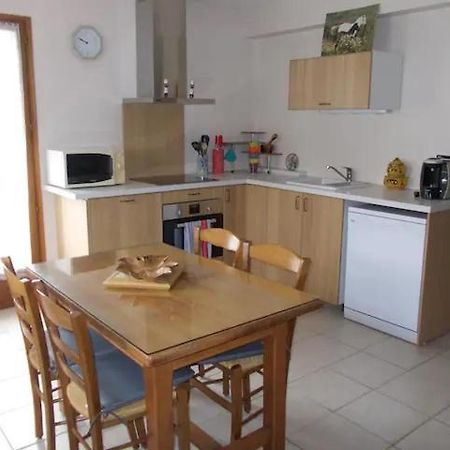 Appartement T2 Bas De Villa Avec Jardinet Au Calme Proche Mer La Seyne-sur-Mer Εξωτερικό φωτογραφία